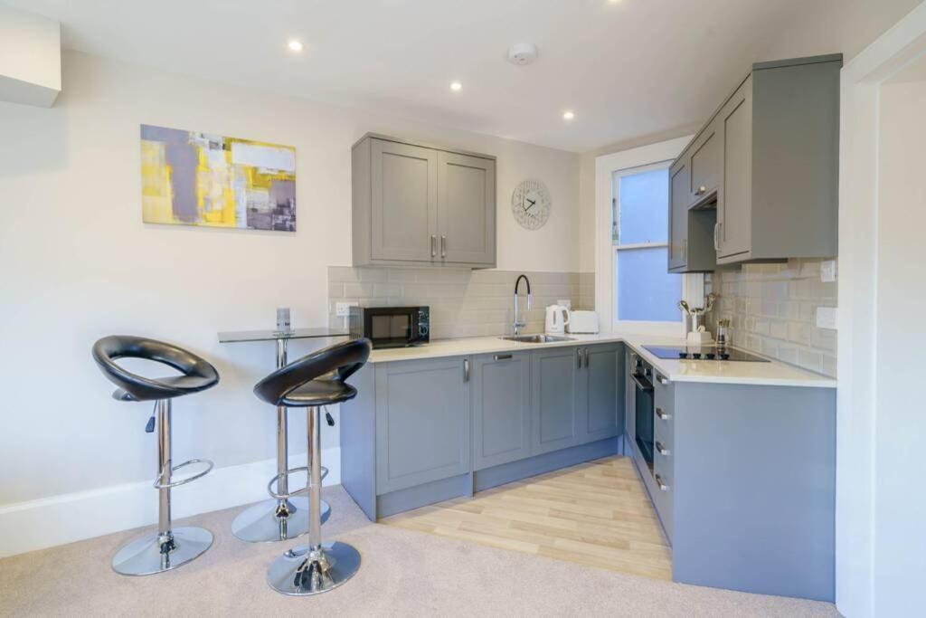 Upper Thames & Lower Thames - Stunning Apartments Henley-on-Thames Esterno foto