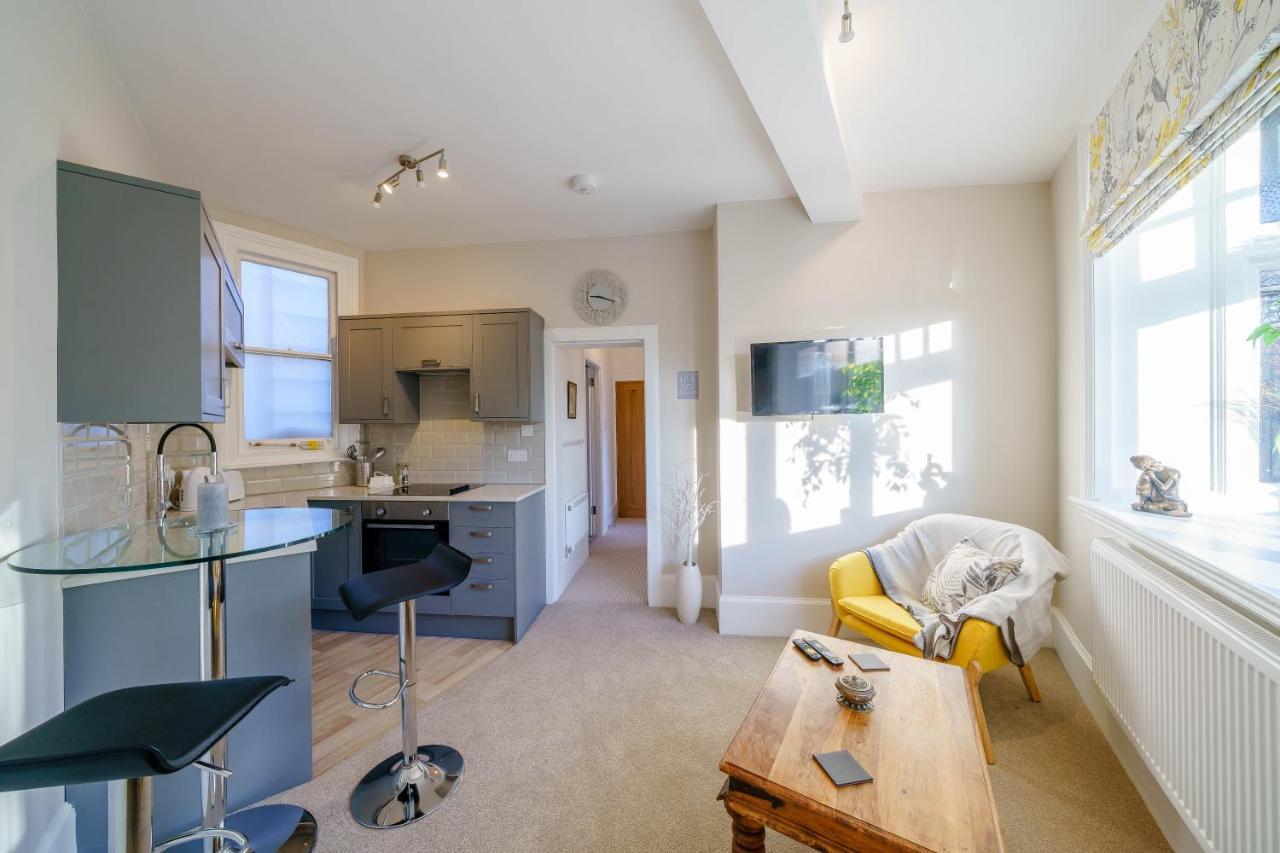 Upper Thames & Lower Thames - Stunning Apartments Henley-on-Thames Esterno foto